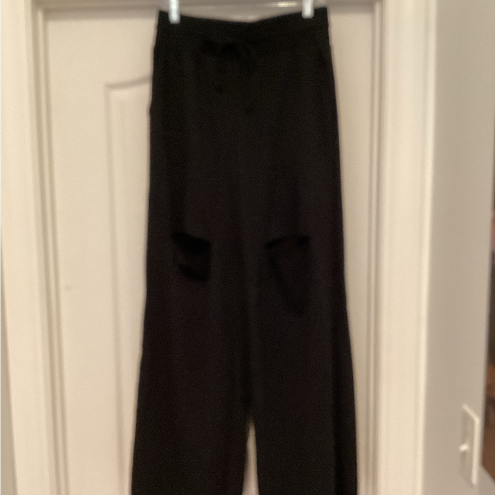 Wide-Leg SweatPants